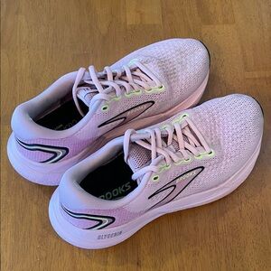 Brooks glycerin 21 Women's Light Pink Athletic Shoes